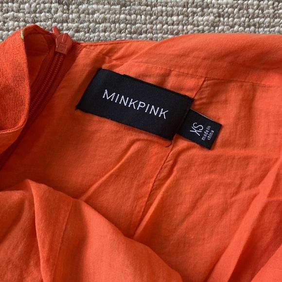 Backless romper. - Picture 3 of 3